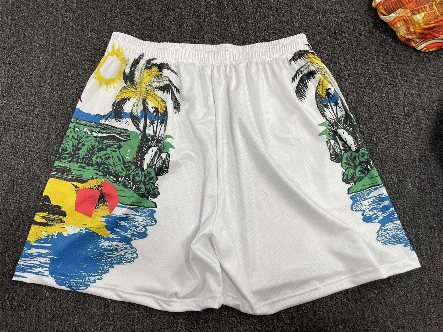 LiveBigger Beach Club mesh short